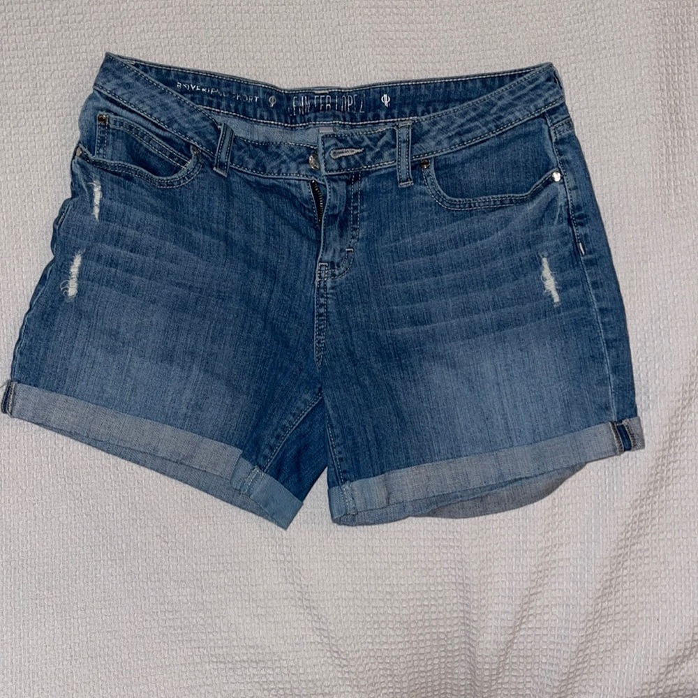 JLO Jean shorts